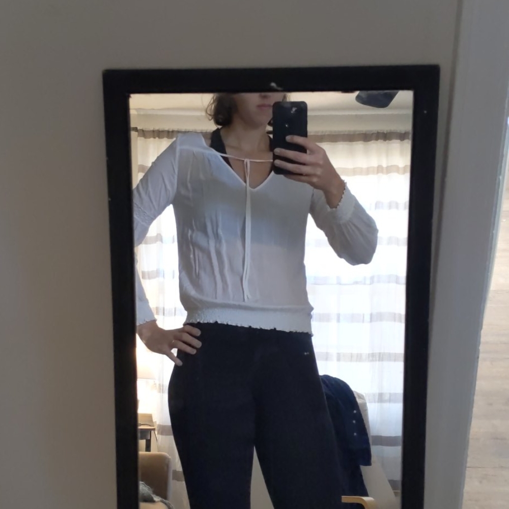 Blouse - Picture 2 of 3